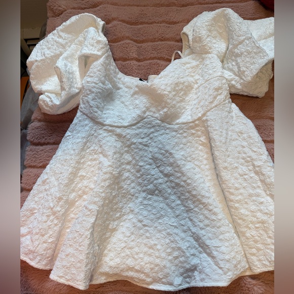 SHEIN maternity off shoulder peplum top - Picture 6 of 6